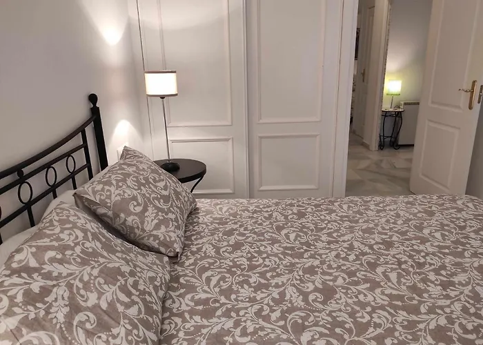 Apartamento Centrico Con Garaje Y Cercano A La Pl